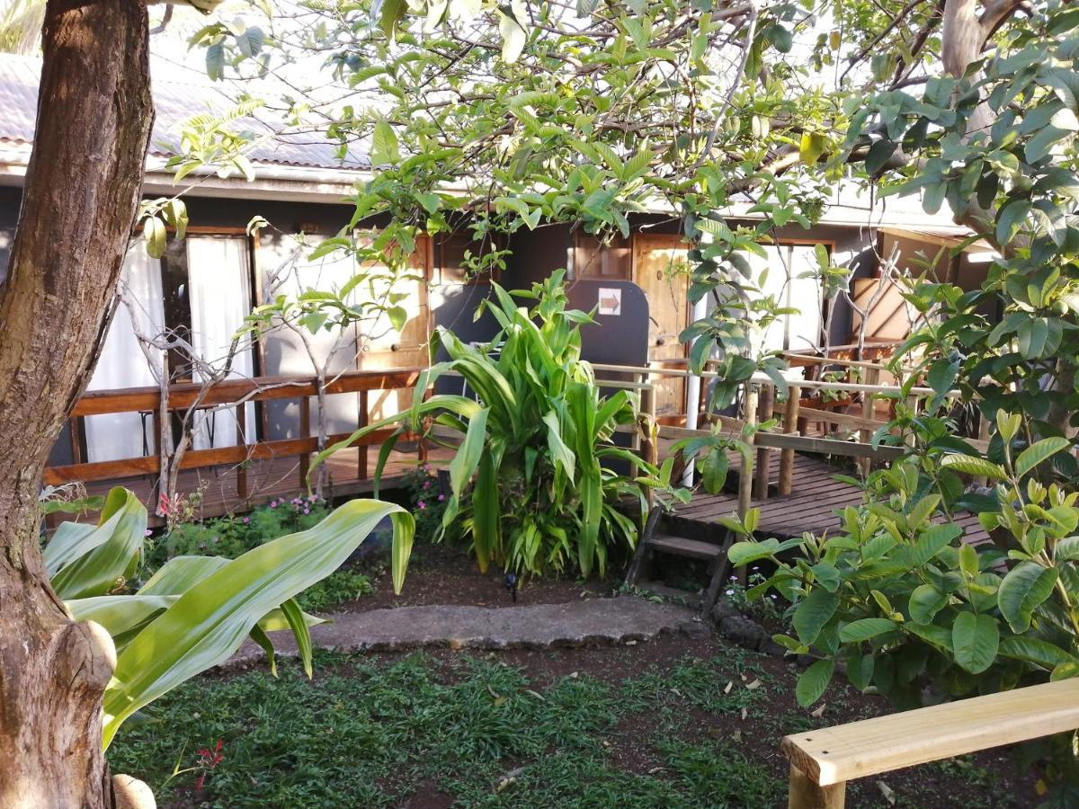 Tuava Lodge Hanga Roa Extérieur photo